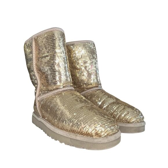 ***SOLD*** UGG Classic Short Sequin Bling Boots Insulated Size 8 Silver - Picture 3 of 5